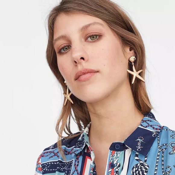 Mermaid Collection 🧜🏻‍♀️ Gold Sea Stars Earrings - Picture 5 of 5